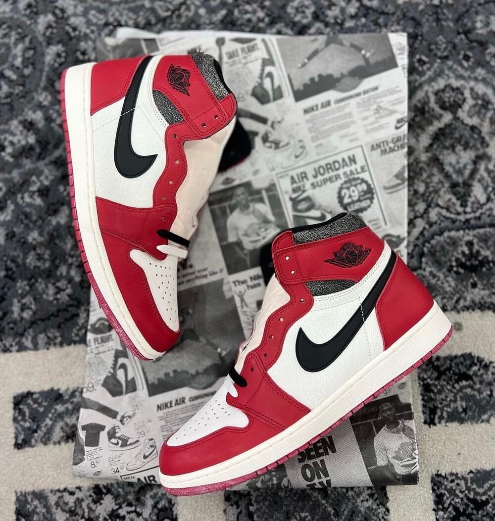 Air Jordan 1 Retro High OG Chicago Lost and Found DZ5485-612 NWT